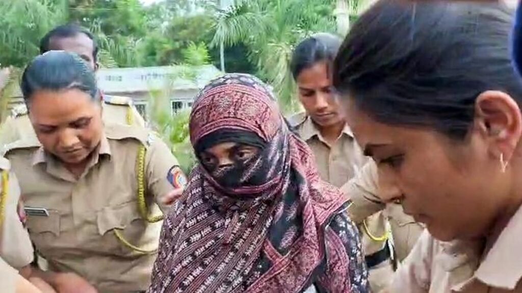 टीसीएस नासिक मामला: एनसीडब्ल्यू ने ‘विषाक्त कार्य संस्कृति’, ‘शून्य पॉश अनुपालन’ को चिह्नित किया टीसीएस नासिक मामला: एनसीडब्ल्यू ने 'विषाक्त कार्य संस्कृति', 'शून्य पॉश अनुपालन' को चिह्नित किया