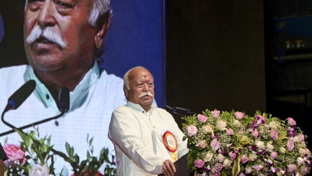 भारत में जनसंख्या नियंत्रण से ज्यादा ध्यान जनसांख्यिकीय असंतुलन पर देने की जरूरत: आरएसएस प्रमुख