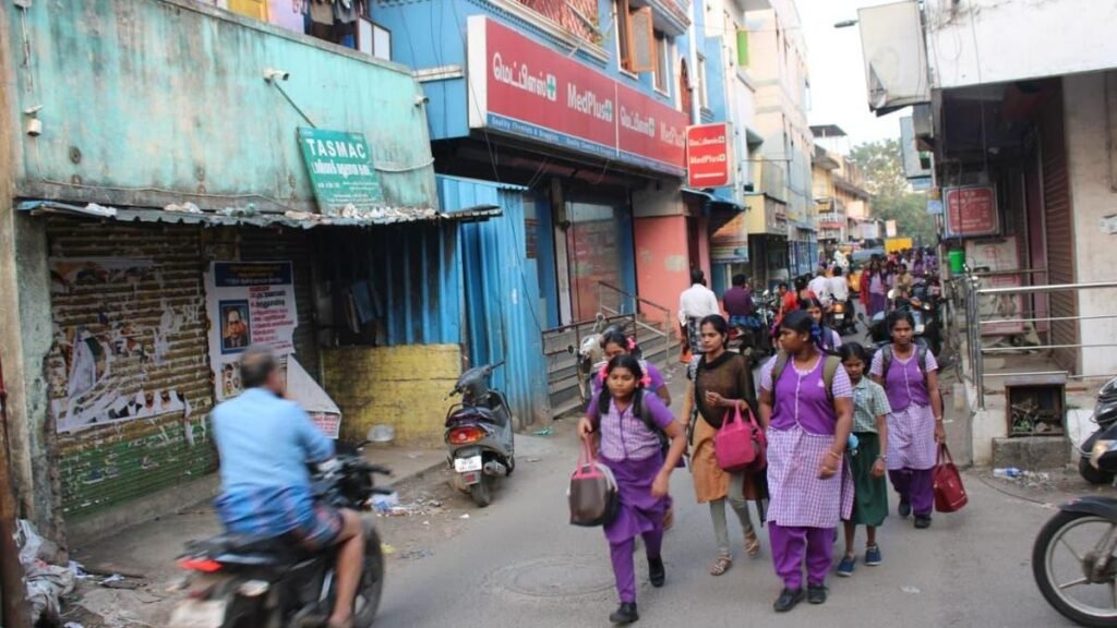 मद्रास उच्च न्यायालय ने 717 शराब की दुकानें बंद करने के तमिलनाडु सरकार के फैसले को दी गई चुनौती खारिज कर दी