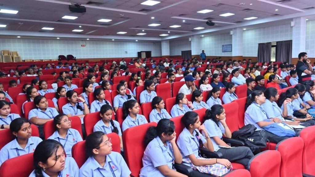मैसूर में द हिंदू एजुकेशनप्लस करियर काउंसलिंग फेयर में छात्रों को करियर विकल्पों पर स्पष्टता मिलती है