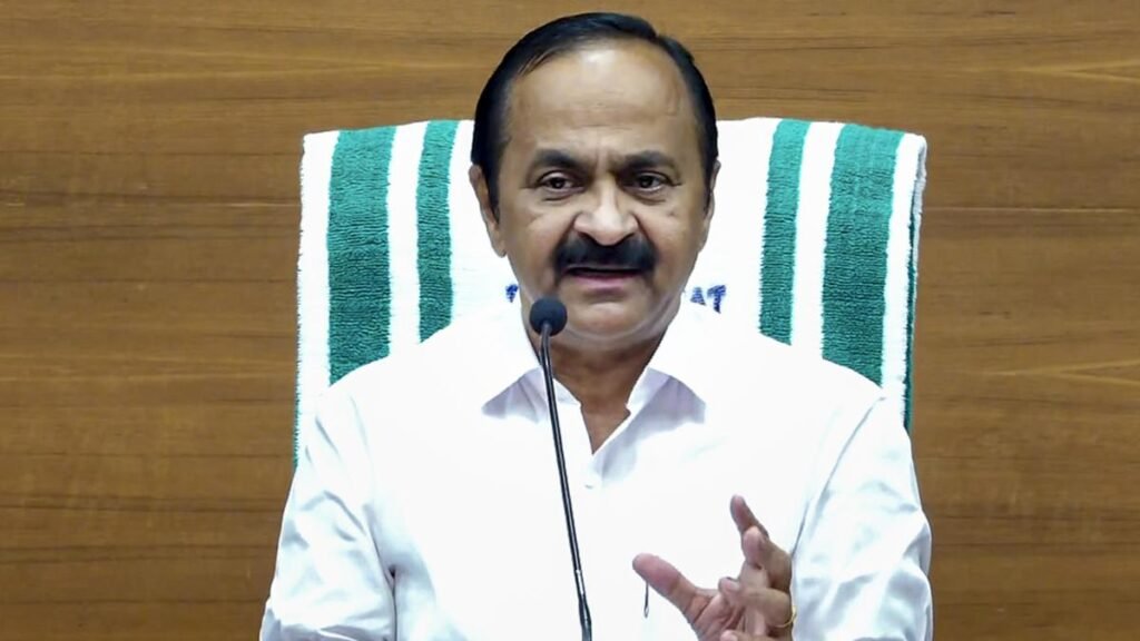 यूडीएफ सरकार महिलाओं के लिए मुफ्त बस यात्रा सहित दो 'इंदिरा गारंटी' लागू करेगी