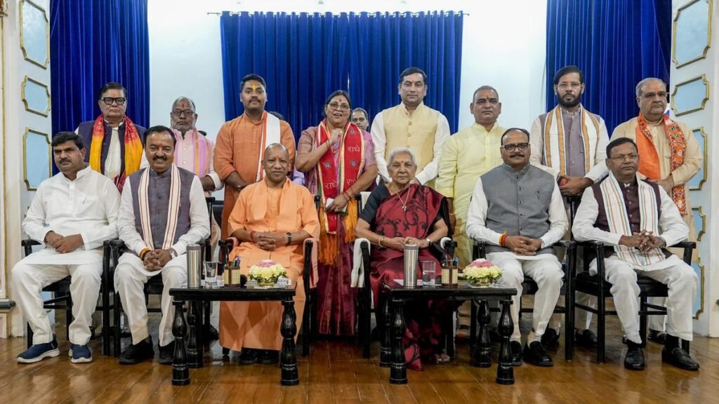 योगी आदित्यनाथ 2.0 मंत्रालय का विस्तार: 2 कैबिनेट मंत्री, 4 राज्य मंत्री शामिल