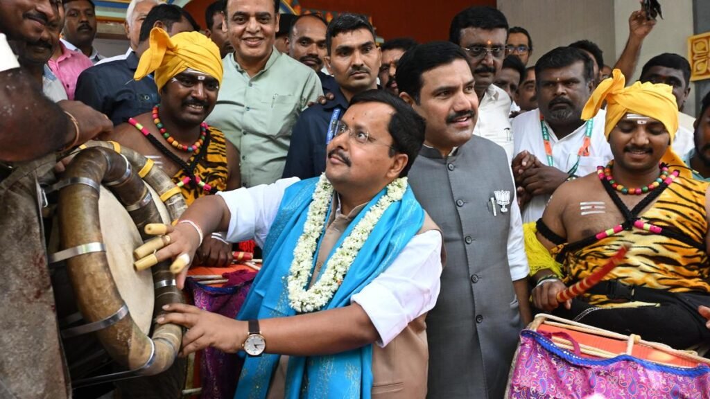 राष्ट्रीय अध्यक्ष नबीन ने द्रमुक की विफलता से विपक्ष को लाभ नहीं मिलने का तमिलनाडु का उदाहरण देते हुए भाजपा राज्य इकाई से आत्मसंतुष्ट नहीं होने को कहा।