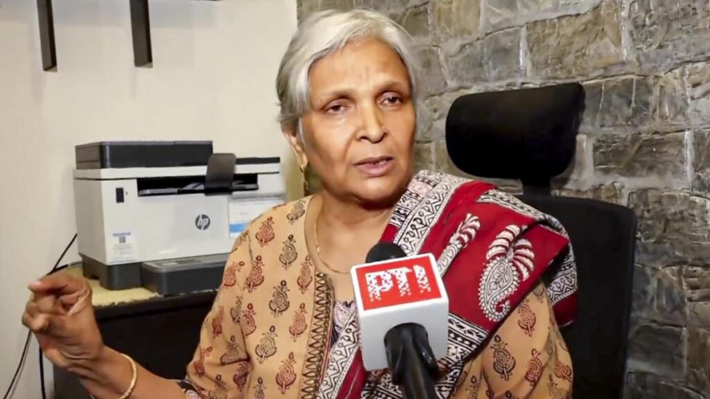 सीबीआई ने पूर्व जज और त्विशा शर्मा की सास गिरिबाला सिंह को गिरफ्तार किया सीबीआई ने पूर्व जज और त्विशा शर्मा की सास गिरिबाला सिंह को गिरफ्तार किया