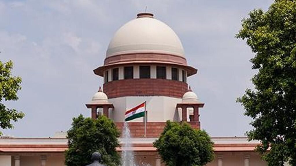 सुप्रीम कोर्ट ने चंबल के अवैध रेत खनन पर ‘अनावश्यक दृष्टिकोण’ पर राजस्थान, मध्य प्रदेश के अधिकारियों को तलब किया सुप्रीम कोर्ट ने चंबल के अवैध रेत खनन पर 'अनावश्यक दृष्टिकोण' पर राजस्थान, मध्य प्रदेश के अधिकारियों को तलब किया
