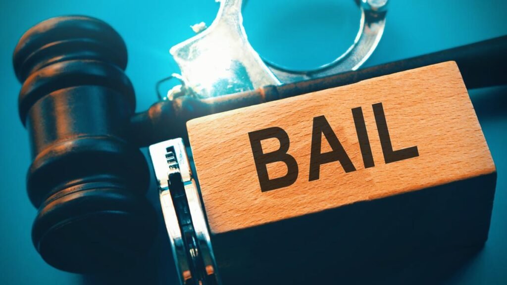 सुप्रीम कोर्ट ने पांच साल तक विचाराधीन कैदी के रूप में हिरासत में रहने के बाद यूएपीए के तहत बुक किए गए जम्मू-कश्मीर के व्यक्ति को जमानत दे दी