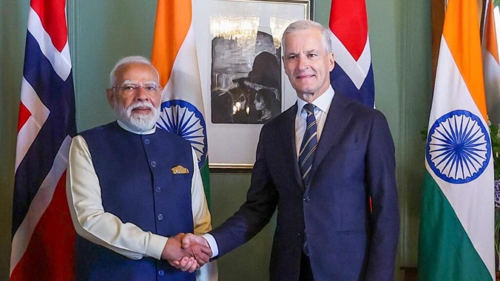 हरित शिपिंग से नीली अर्थव्यवस्था तक: मोदी ने भारत-नॉर्वे साझेदारी की सराहना की हरित शिपिंग से नीली अर्थव्यवस्था तक: मोदी ने भारत-नॉर्वे साझेदारी की सराहना की