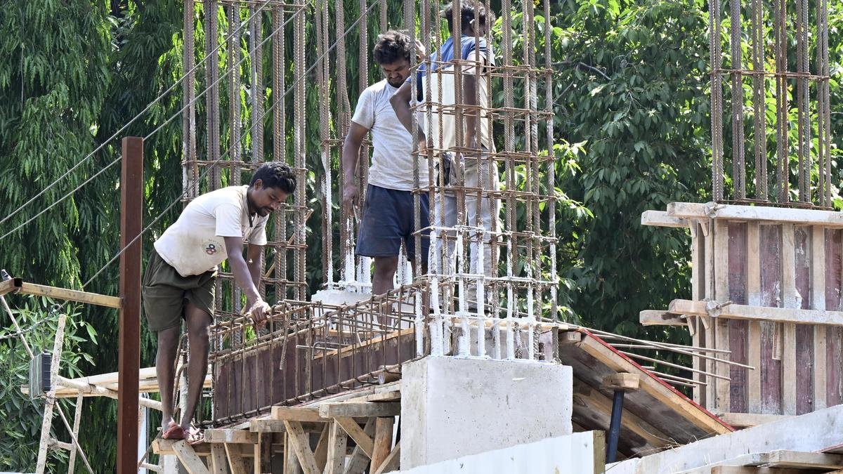 अनौपचारिक कार्यकर्ता को गर्मी से बचाना