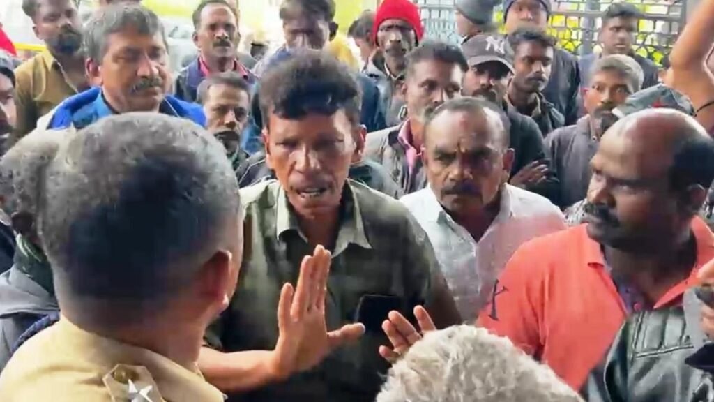 इडुक्की में जंगली हाथी ने महिला को कुचलकर मार डाला, 11 साल के बेटे को घायल कर दिया