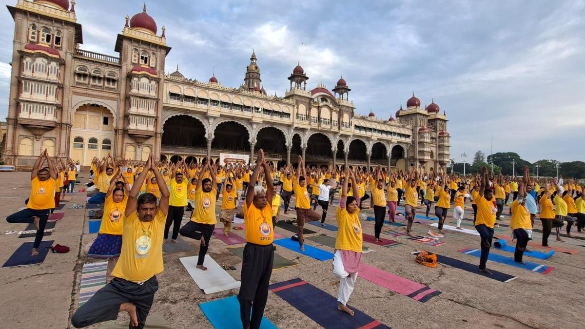 जैसा कि मैसूर 12वां अंतर्राष्ट्रीय योग दिवस मना रहा है, शहर अपनी वैश्विक पहचान फिर से हासिल करना चाहता है