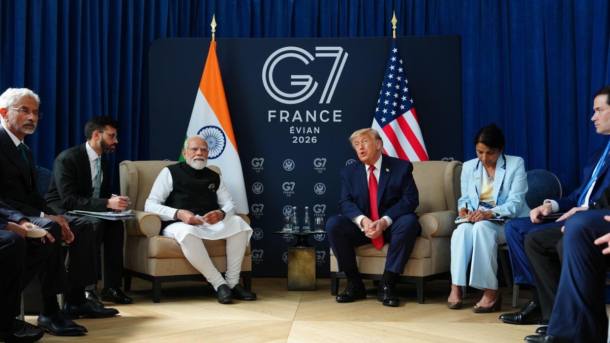 ट्रंप का कहना है कि अगर कोई भारत पर हमला करता है तो अमेरिका उसकी रक्षा करेगा क्योंकि मोदी ने नाविकों की सुरक्षा का मुद्दा उठाया है