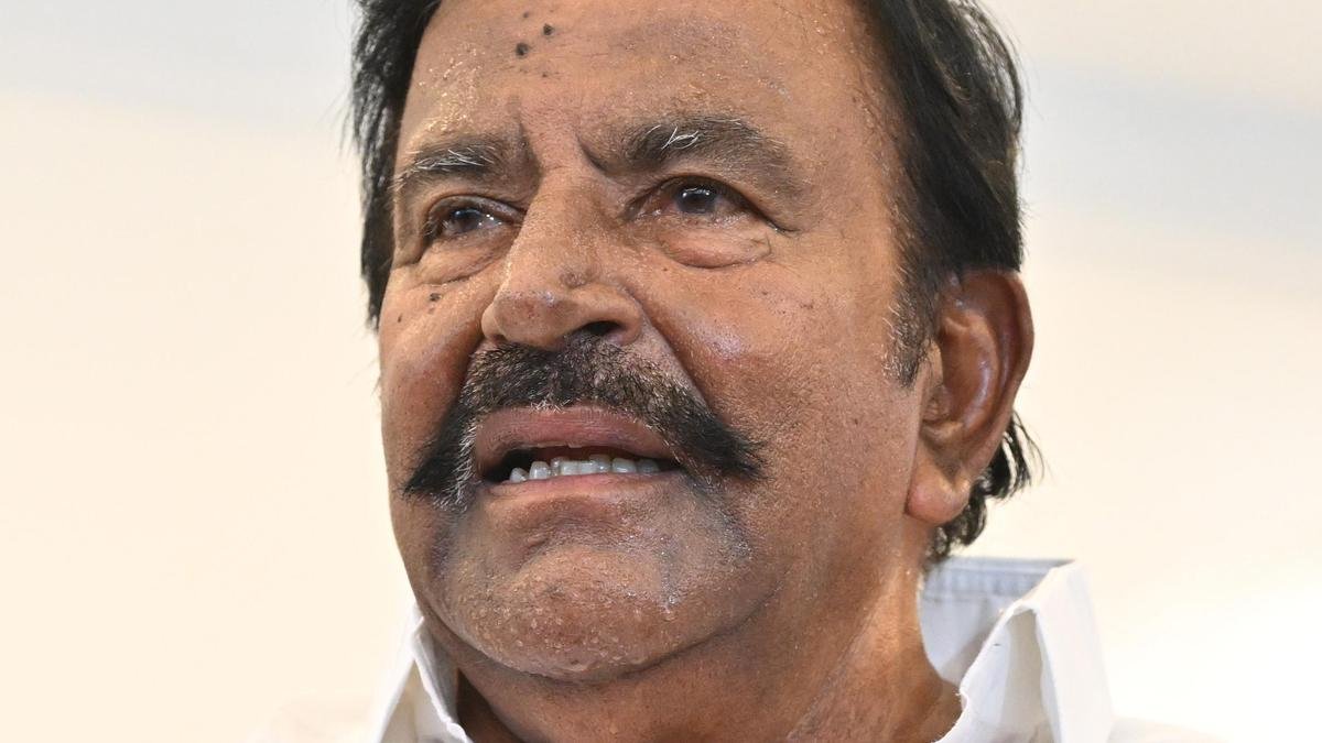 डीवीएसी ने केएन नेहरू के कार्यकाल के दौरान नगर निगम प्रशासन विभाग में नौकरियों के लिए नकद की शिकायत पर एफआईआर दर्ज की