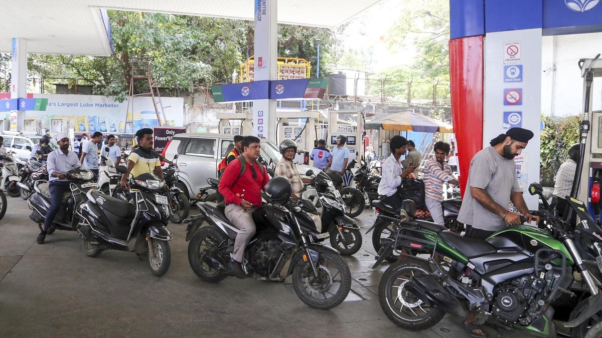 भारत का E85 ईंधन रोलआउट: मोटर चालकों के लिए इसका क्या मतलब है