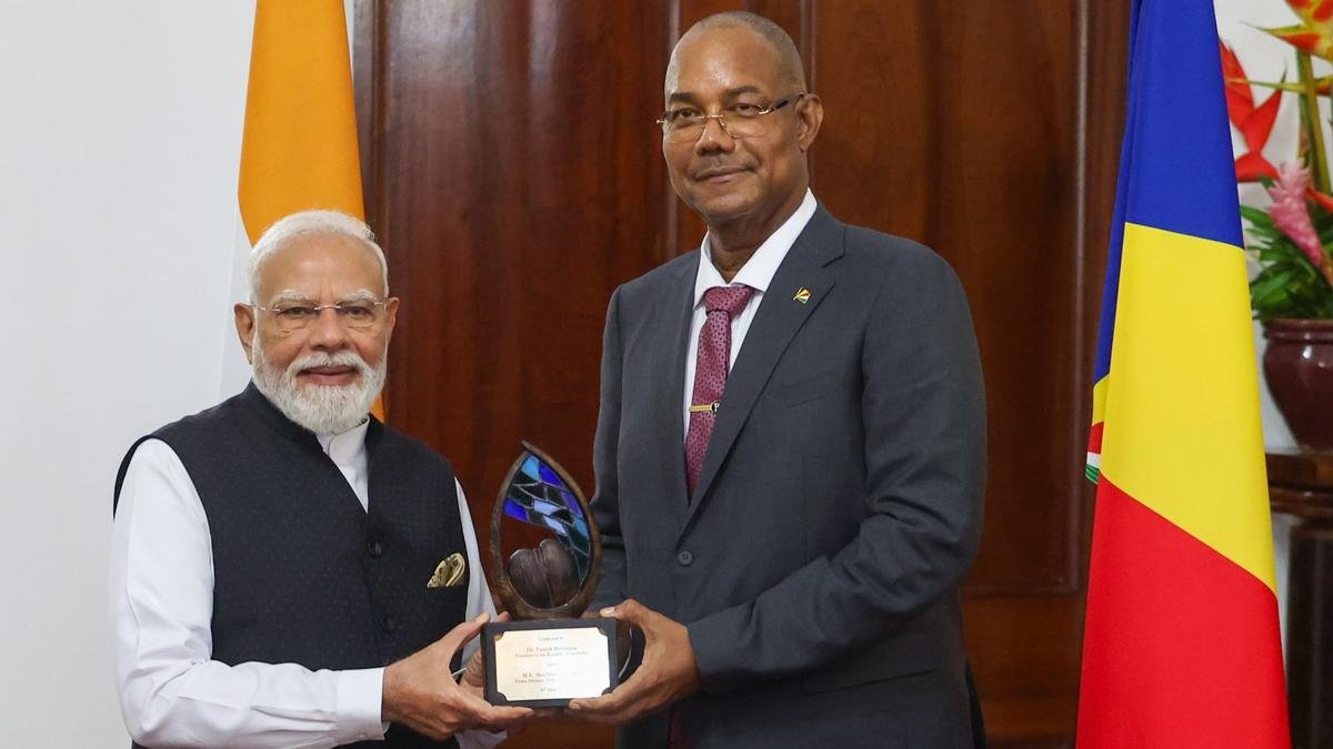 भारत का दृष्टिकोण हिंद महासागर को अवसरों का महासागर बनाना है: सेशेल्स में पीएम मोदी