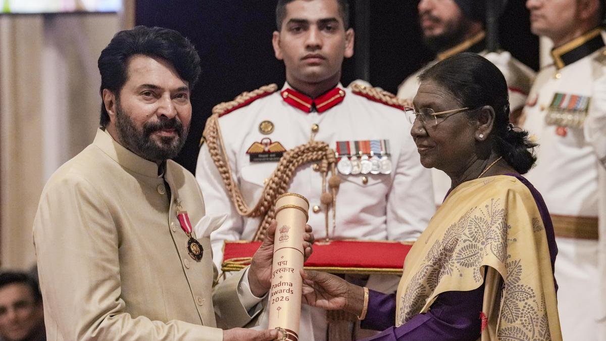 विजय अमृतराज, ममूटी, रोहित शर्मा, अलका याग्निक ने पद्म पुरस्कार जीते