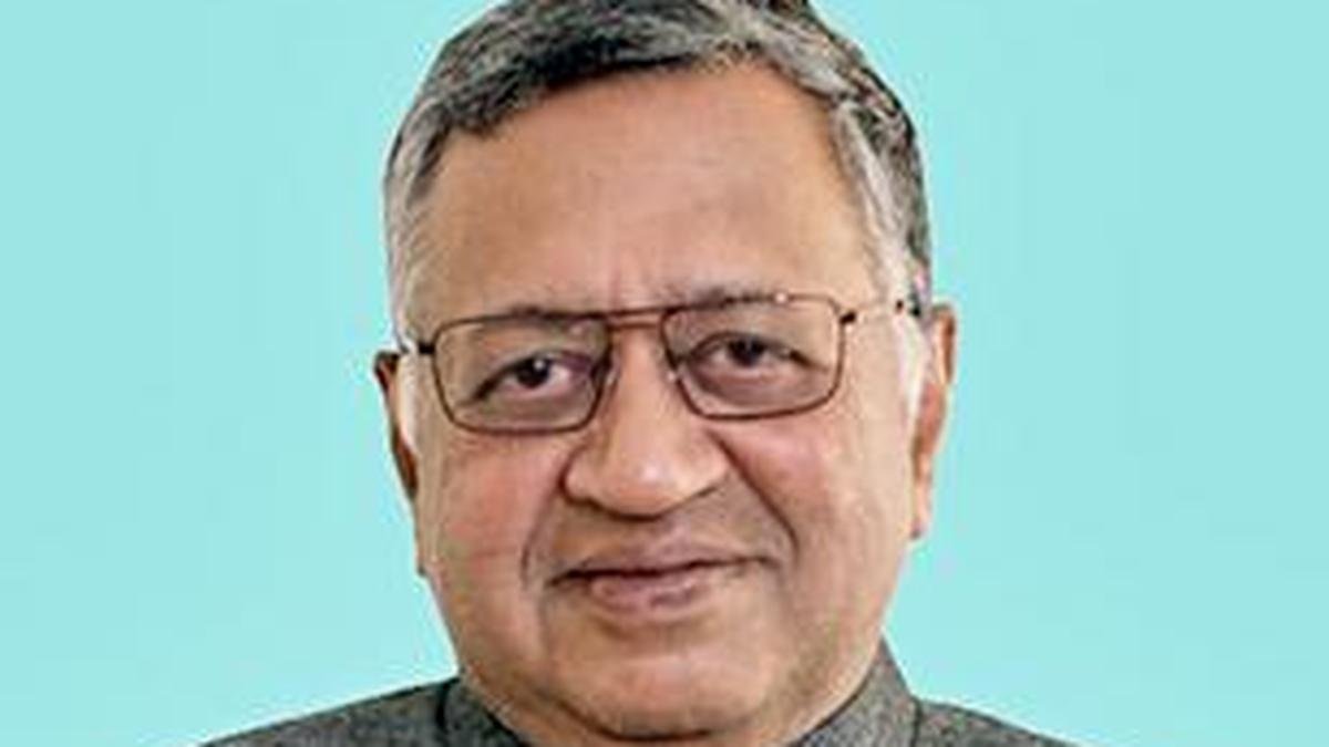 साईं विश्वविद्यालय के कार्यकारी परिषद के सदस्य श्रीराम पंचू ने कुलपति के यौन और शैक्षणिक कदाचार पर इस्तीफा दे दिया