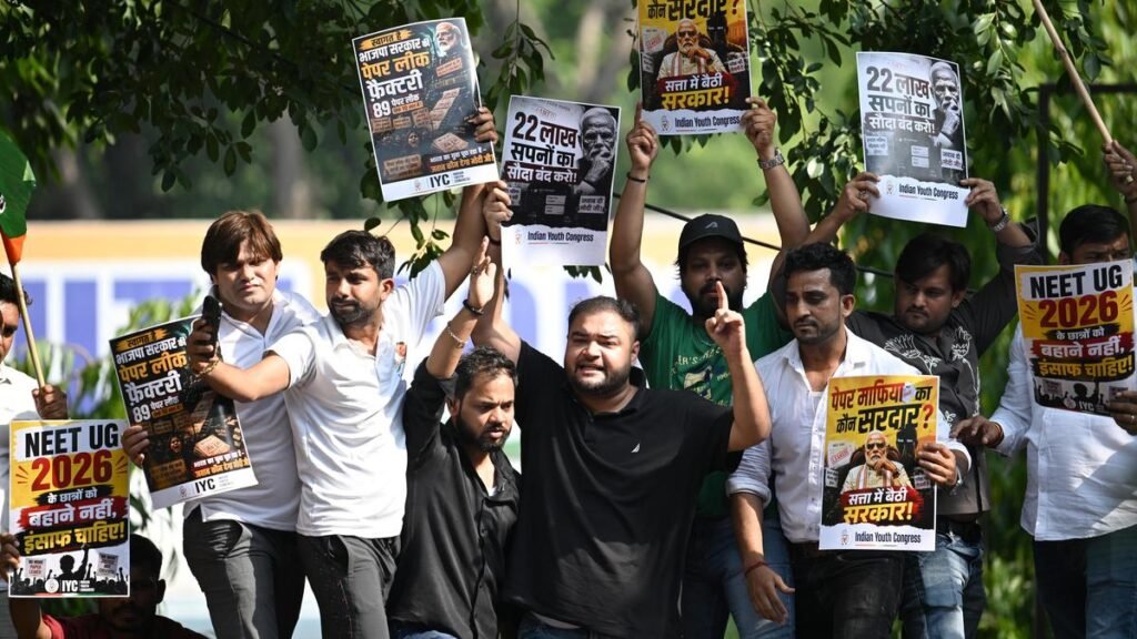 सुप्रीम कोर्ट ने सीबीटी मोड में नीट-यूजी की दोबारा परीक्षा कराने की याचिका स्वीकार करने से इनकार कर दिया सुप्रीम कोर्ट ने सीबीटी मोड में नीट-यूजी की दोबारा परीक्षा कराने की याचिका स्वीकार करने से इनकार कर दिया