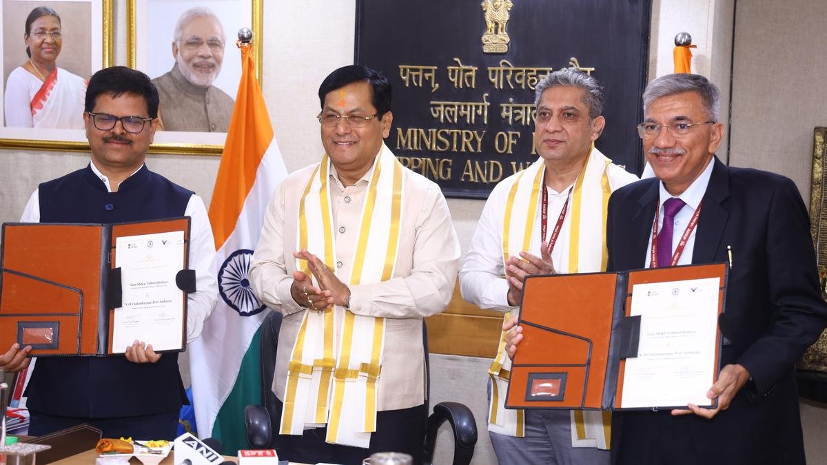 सोनोवाल ने हरित, डिजिटल और शैक्षिक लक्ष्यों को आगे बढ़ाने के लिए वीओसी पोर्ट पर पांच पहल शुरू कीं