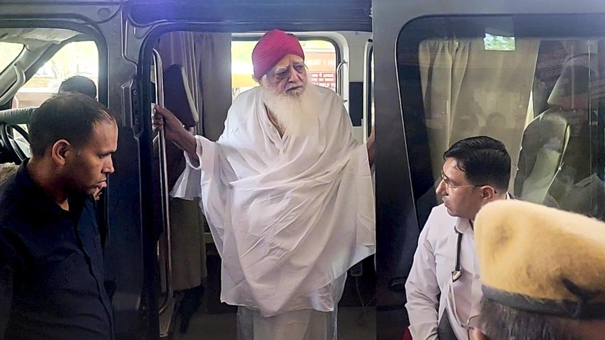अंतरिम जमानत के लिए आसाराम की याचिका: सुप्रीम कोर्ट ने कहा, नहीं चाहता कि कोई अप्रिय घटना हो