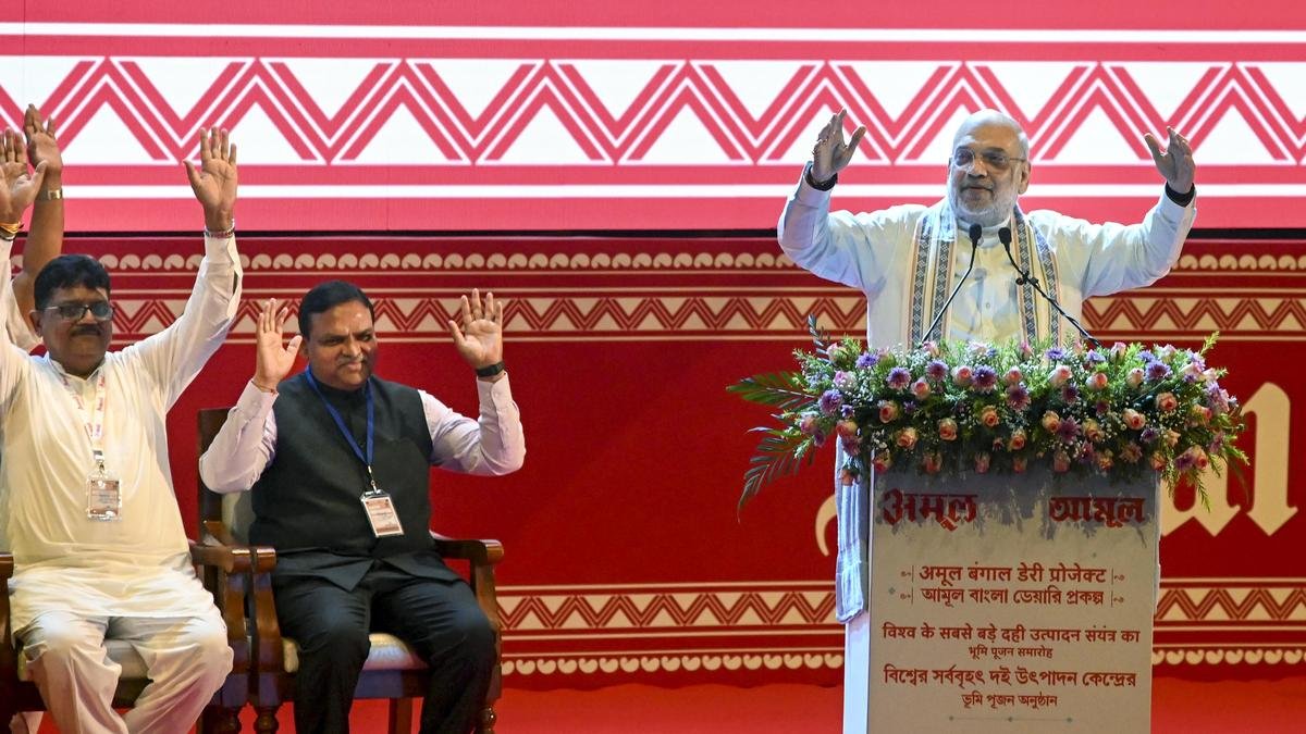 अमित शाह ने कहा, पश्चिम बंगाल की भाजपा सरकार 'सोनार बांग्ला' के वादे को लागू कर रही है