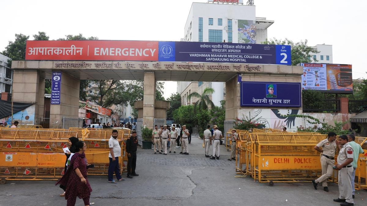 अस्पतालों को कानून प्रवर्तन के विस्तार के रूप में कार्य नहीं करना चाहिए: सफदरजंग अस्पताल के रेजिडेंट डॉक्टर