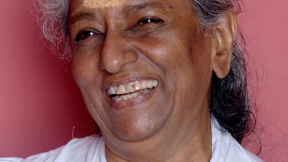 एक लोरी खामोश हो गई: कन्नड़ सिनेमा ने एस. जानकी को विदाई दी