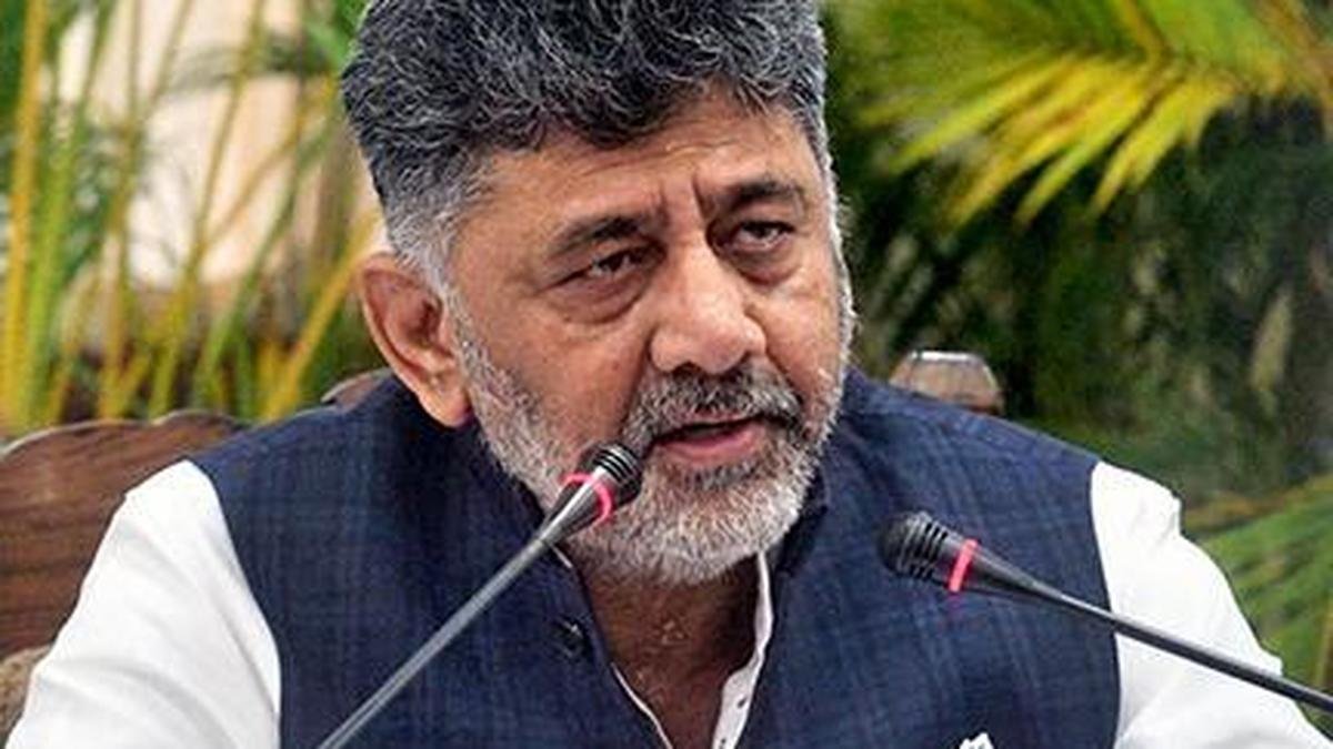 कर्नाटक के मुख्यमंत्री ने नौकरशाहों को सूखा राहत की अनदेखी के खिलाफ चेतावनी दी