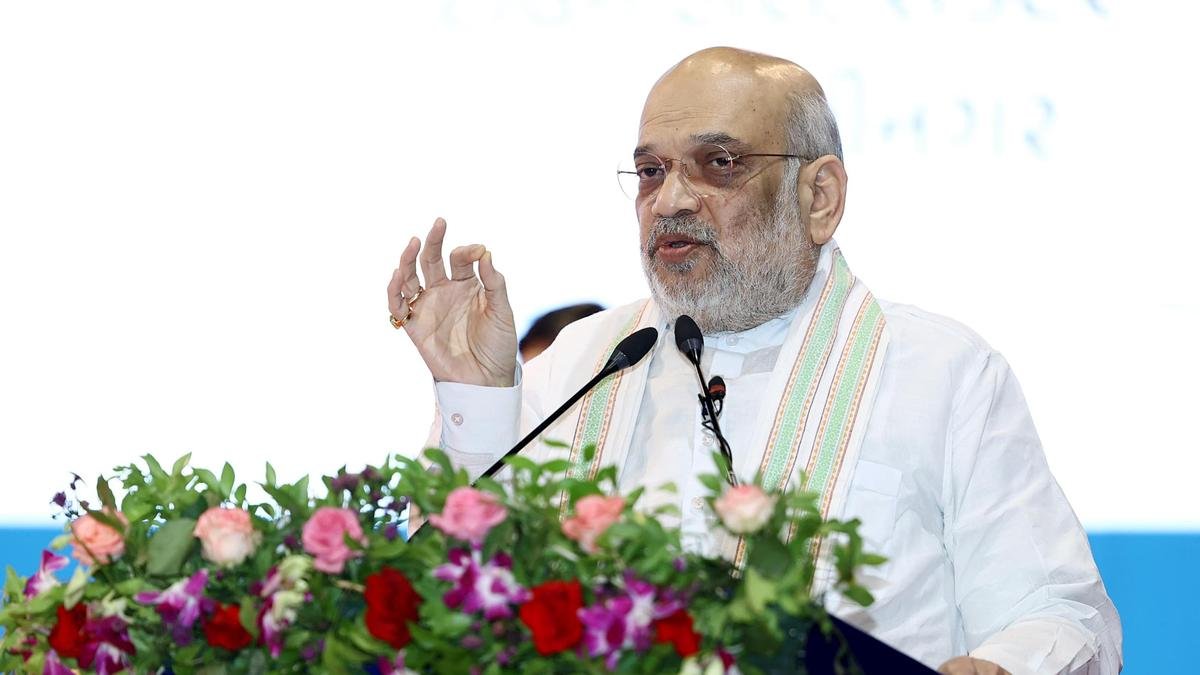 गृह मंत्री अमित शाह का कहना है कि युवा पाठक देश के भविष्य को दर्शाते हैं