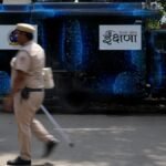 दिल्ली पुलिस ने विरोध प्रदर्शनों पर पोस्ट हटाने के लिए अभियान बढ़ाया