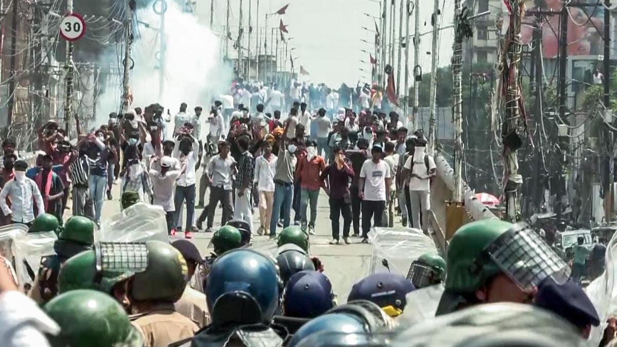 बिहार सरकार नीट पेपर लीक मामले में प्रदर्शनकारियों के खिलाफ दर्ज मामले वापस लेगी और जेल में बंद लोगों को रिहा करेगी