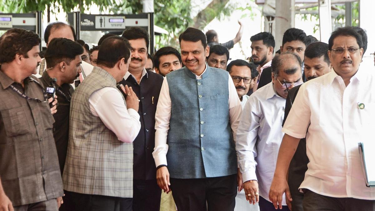 महाराष्ट्र सरकार. महिला किसान सशक्तिकरण विधेयक विधानसभा में पेश