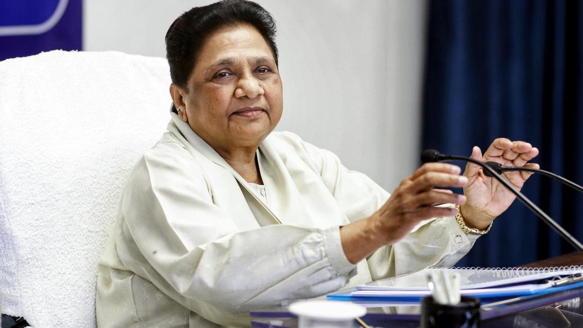 मायावती ने विपक्ष पर बहुजन समाज को गुमराह करने के लिए दलित संगठनों का इस्तेमाल करने का आरोप लगाया