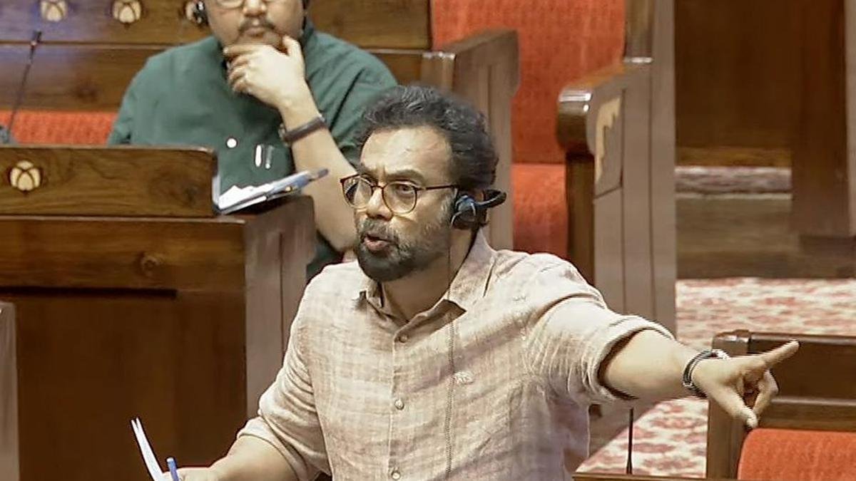 वंदे मातरम के अपमान को आपराधिक अपराध बनाने के लिए सरकार आज राज्यसभा में विधेयक लाएगी