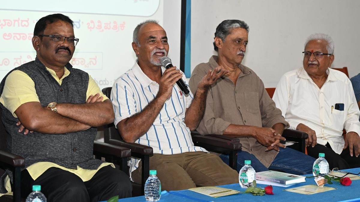 वन्यजीव फिल्म निर्माता कृपाकारा, सेनानी ने वांगचुक, जलवायु परिवर्तन, शिवमोग्गा में विकास पर छात्रों के साथ बातचीत की
