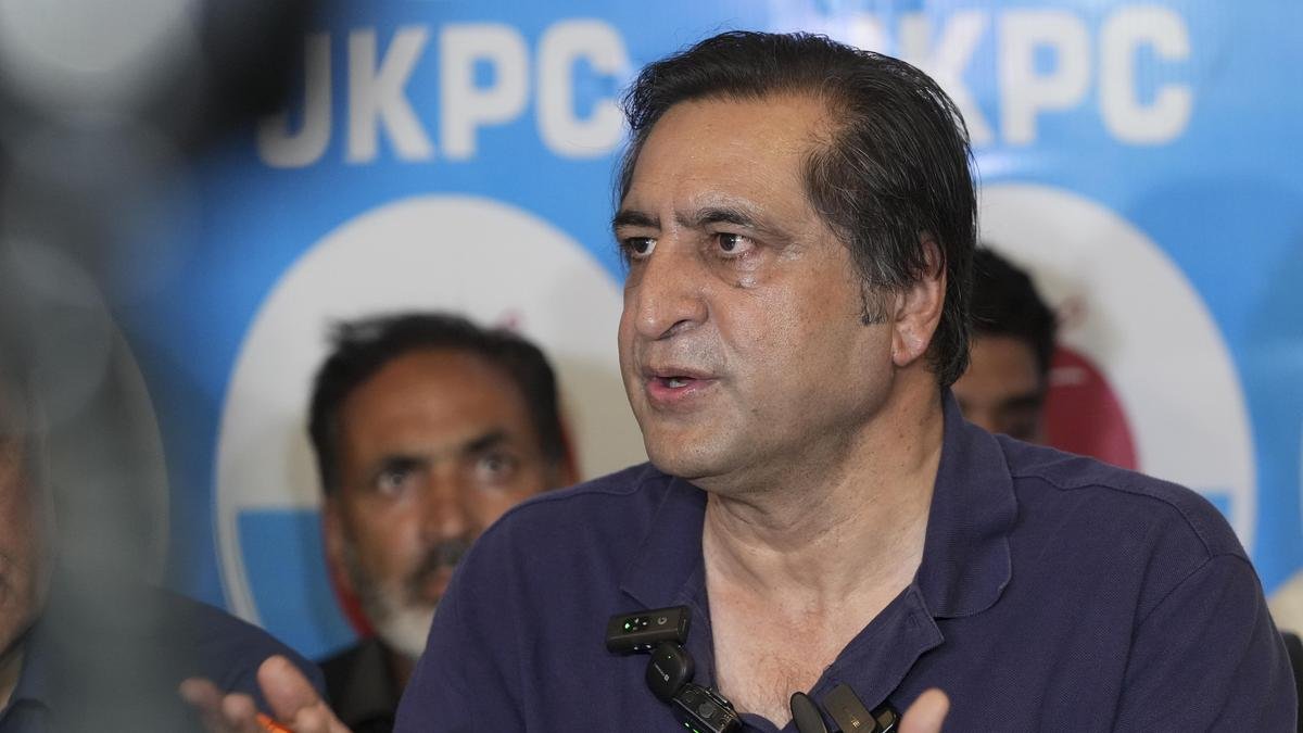 सज्जाद लोन, अल्ताफ बुखारी दिल्ली में एनसी के राज्य आंदोलन में शामिल नहीं होंगे; कांग्रेस भाग लेगी