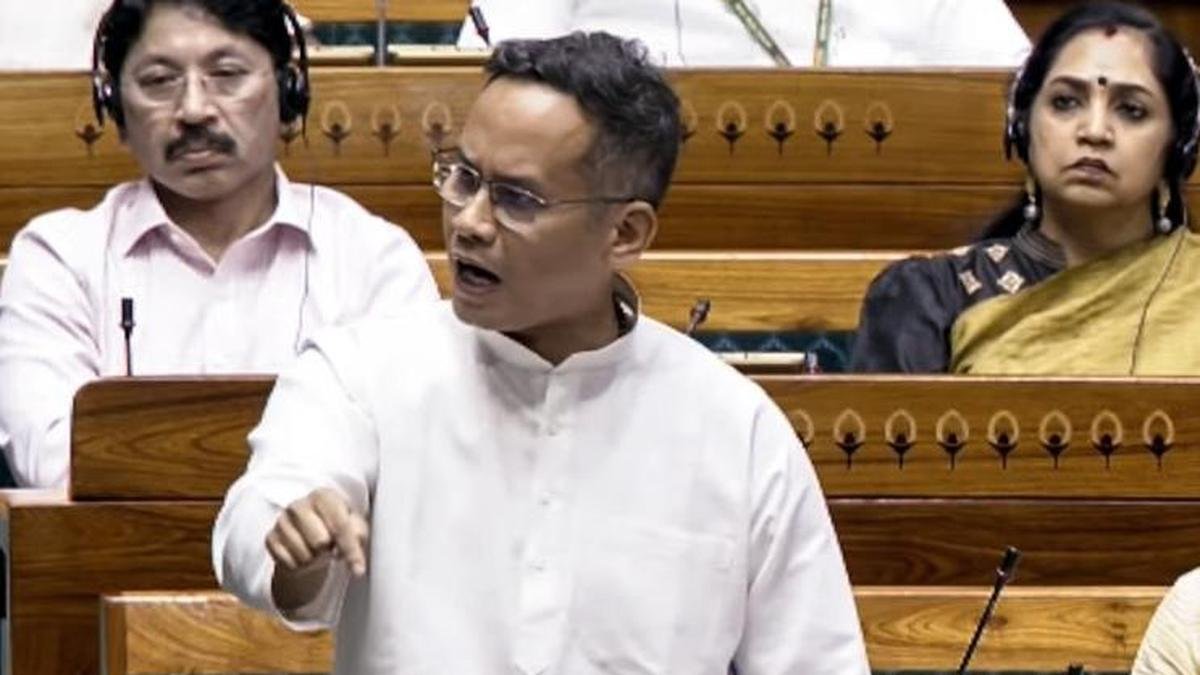 सरकार का कहना है कि पेपर लीक बिल एक मील का पत्थर है; विपक्ष ने इसे 'कॉस्मेटिक एक्सरसाइज' बताया