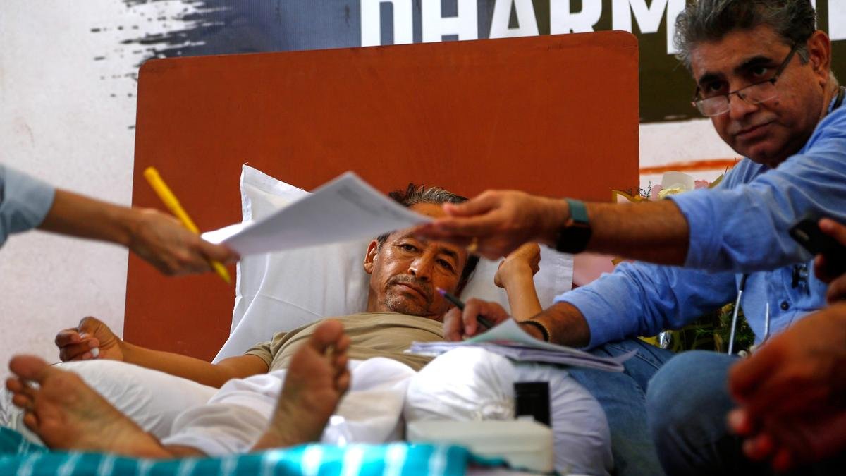 सोनम वांगचुक की भूख हड़ताल: दिल्ली HC ने दैनिक चिकित्सा निगरानी का निर्देश दिया