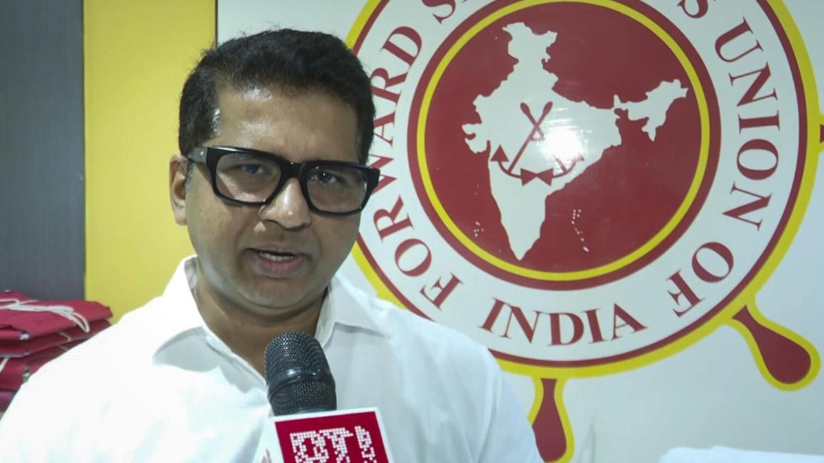 होर्मुज हमलों में मारे गए नाविकों के परिजनों ने संयुक्त राष्ट्र के हस्तक्षेप, मुआवजे और सरकार की मांग की। नौकरियाँ