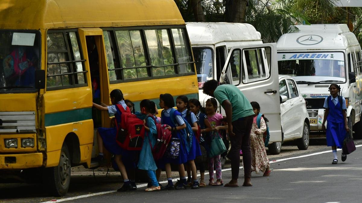 कर्नाटक में तीन साल में स्कूली वाहनों के खिलाफ 10,237 मामले दर्ज; सूची में बेंगलुरु शीर्ष पर है