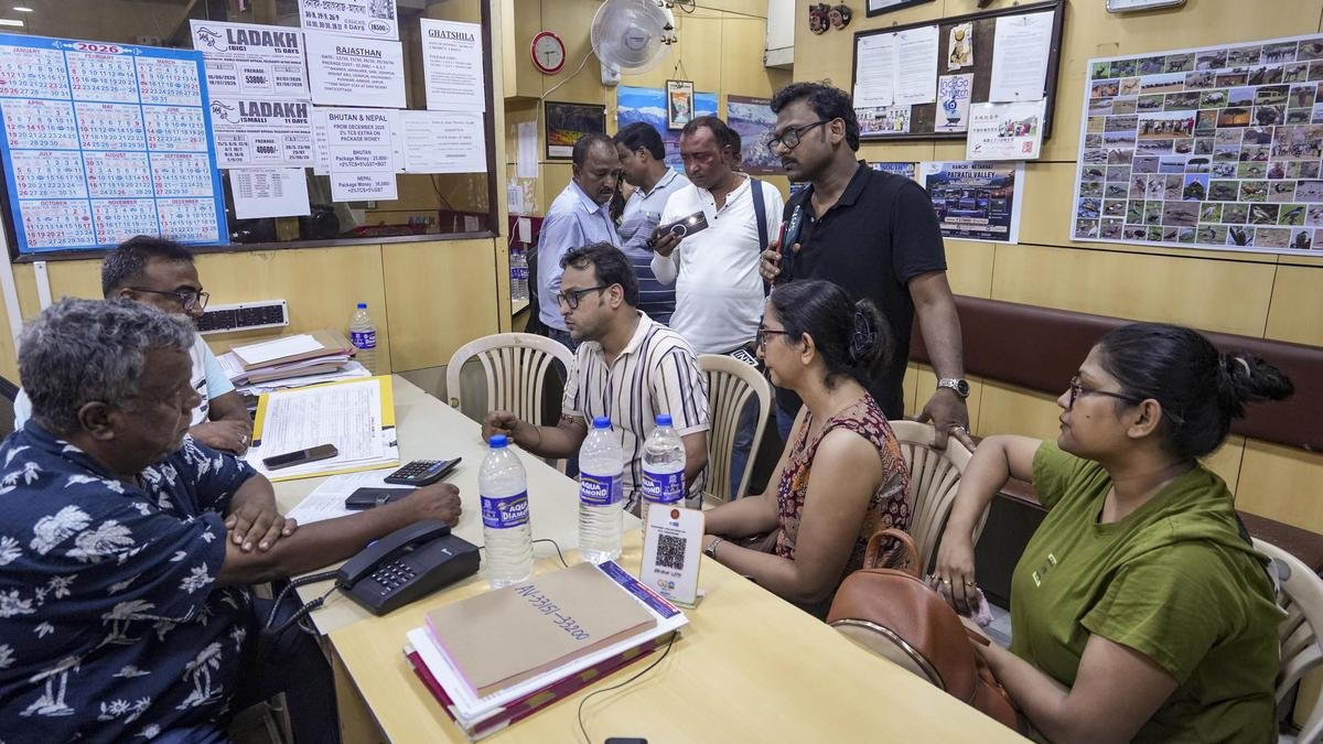 नेपाल आपदा के बाद राज्यों ने लापता, फंसे हुए लोगों का पता लगाने के प्रयास तेज कर दिए हैं