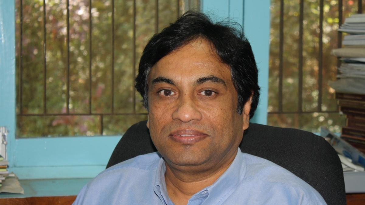 नेपाल में अचानक आई बाढ़: भू-वैज्ञानिक सीपी राजेंद्रन ने चेतावनी देते हुए कहा कि यह हिमालय में बुनियादी ढांचे के निर्माण के खिलाफ एक चेतावनी है।