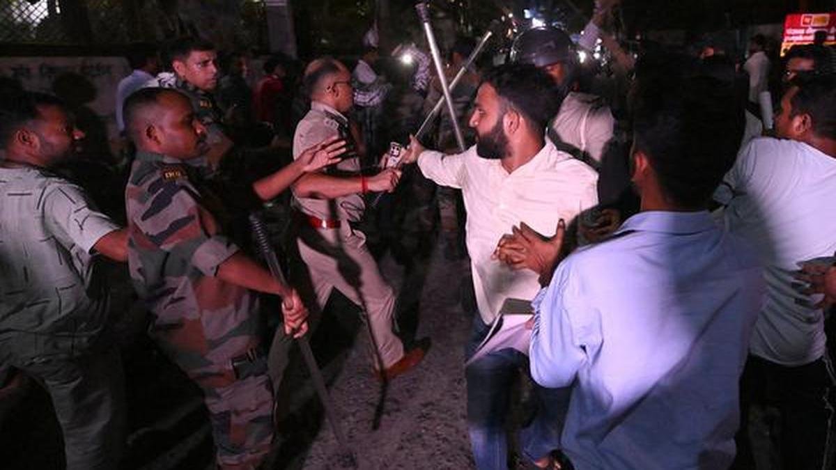 रांची के उपायुक्त का कहना है कि विरोध प्रदर्शन और रैलियों के लिए पूर्व अनुमति अनिवार्य है