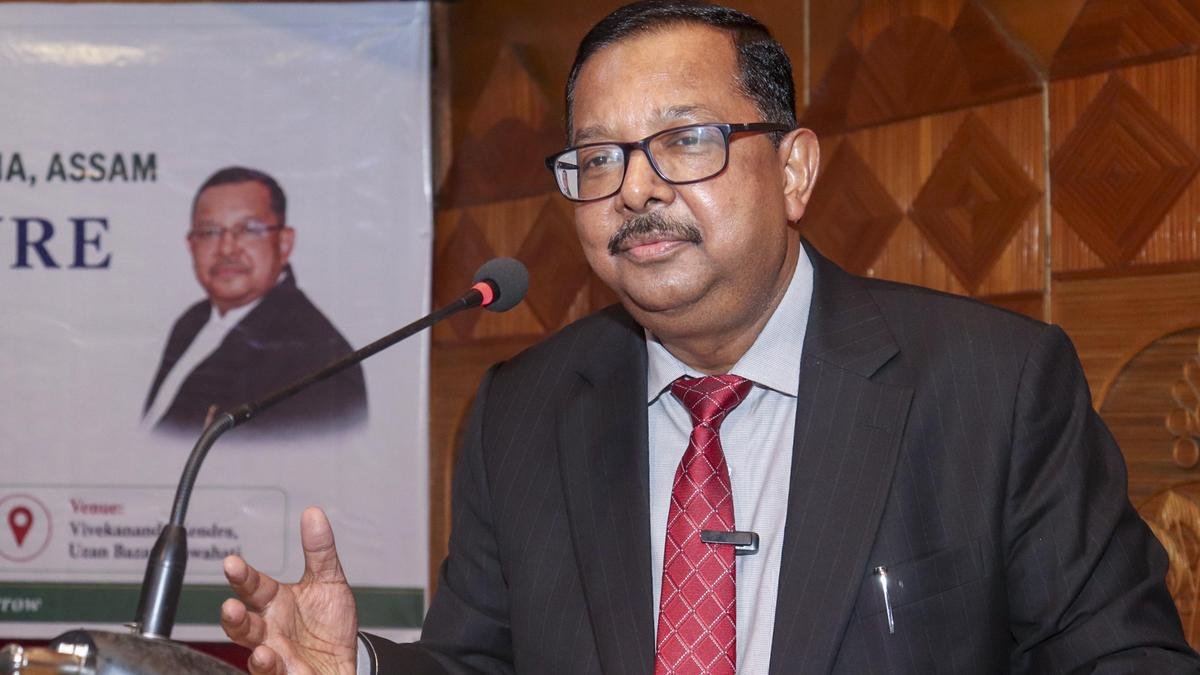 राष्ट्रीय कानून विश्वविद्यालयों में छात्रों के विरोध प्रदर्शन के बीच, न्यायमूर्ति भुइयां कानूनी शिक्षा जगत से एससी न्यायाधीशों की नियुक्ति पर जोर दे रहे हैं