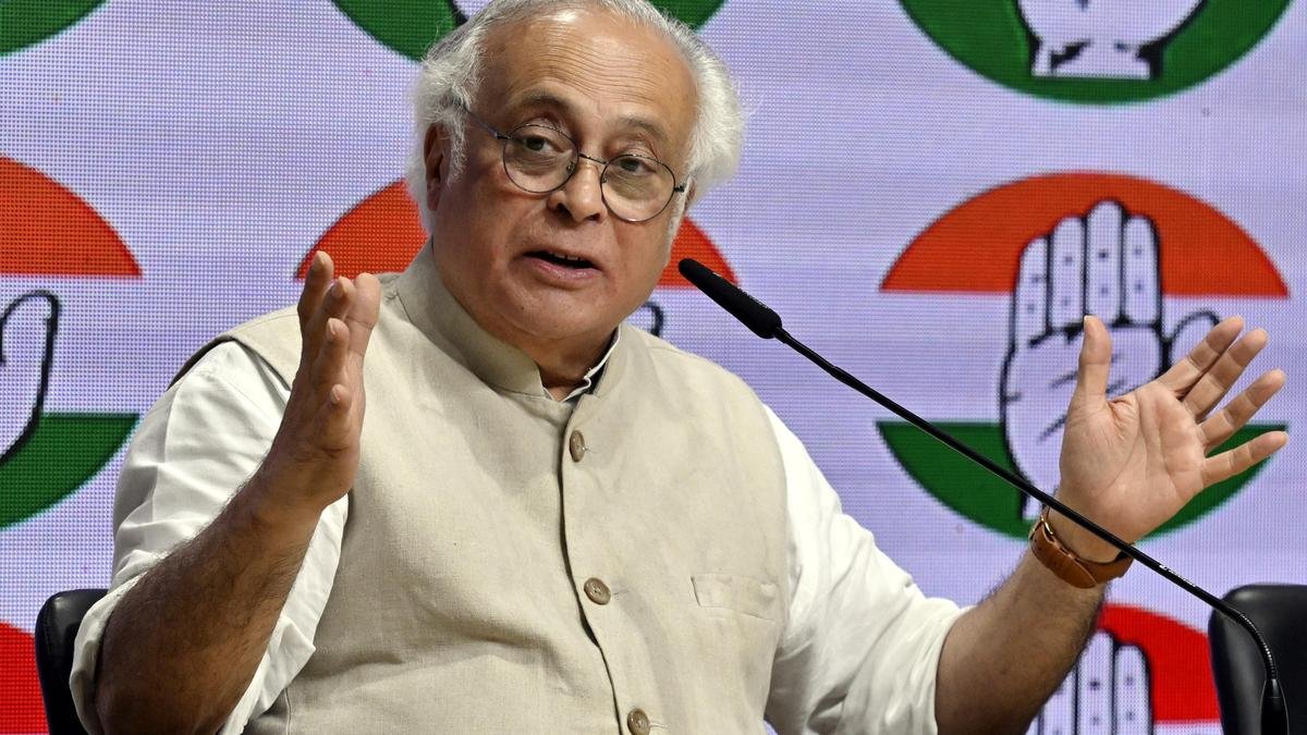 असम उपचुनाव प्रचार के दौरान नेताओं के काफिले पर हमले के बाद कांग्रेस ने चुनाव आयोग की चुप्पी पर सवाल उठाए