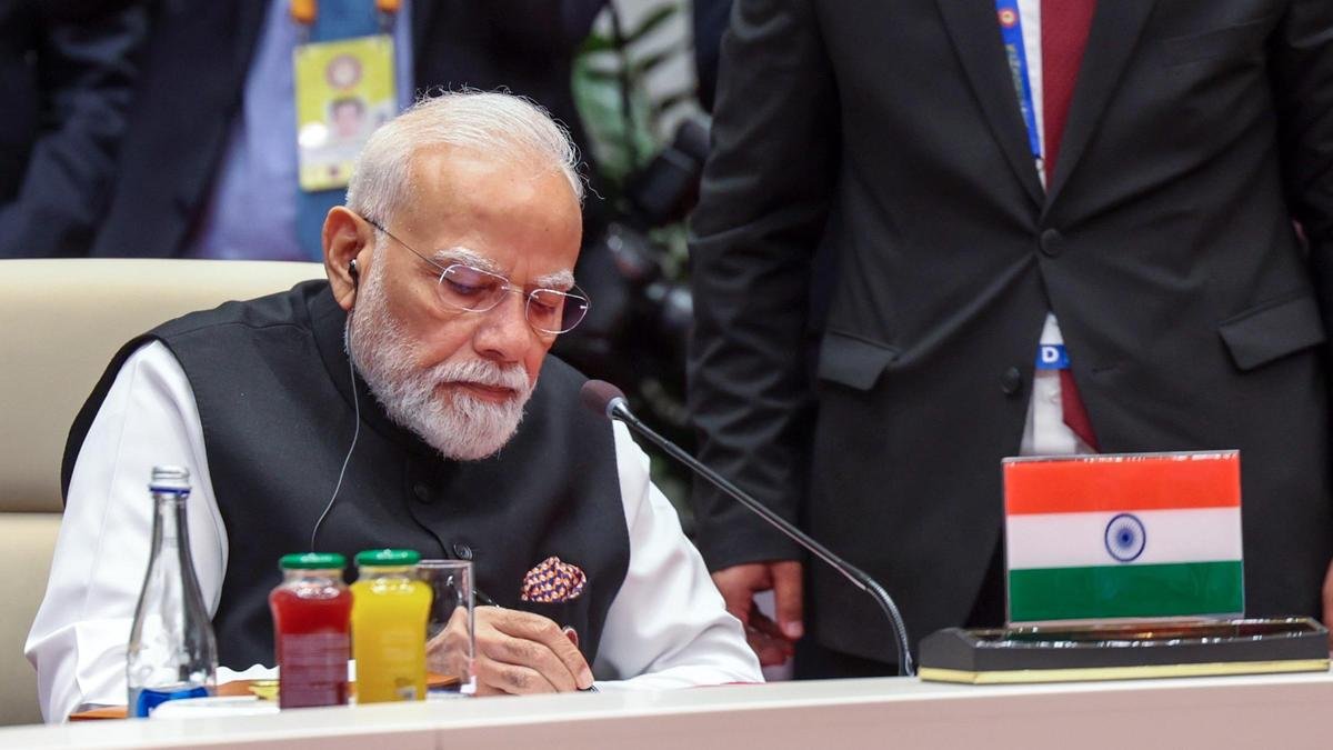 एससीओ को आतंक के वित्तपोषण, भर्ती, कट्टरपंथ, सुरक्षित पनाहगाहों के पारिस्थितिकी तंत्र को नष्ट करना चाहिए: पीएम