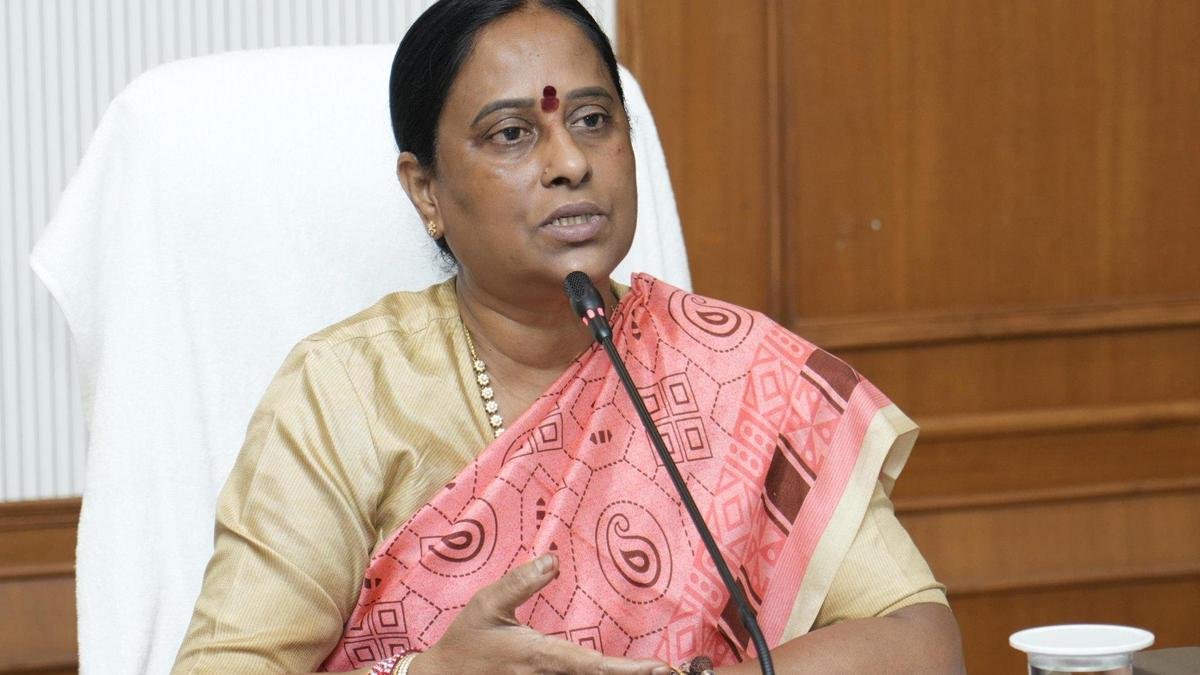 कोंडा सुरेखा को तेलंगाना कैबिनेट से बर्खास्त करना कांग्रेस का संकेत