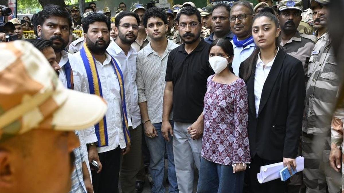 जंतर-मंतर हमला विवाद: दिल्ली पुलिस ने हत्या के प्रयास, एससी/एसटी के आरोप जोड़े; सीजेपी ने कहा, 72 घंटे के भीतर स्वतंत्र भारद्वाज की गिरफ्तारी का आश्वासन दें