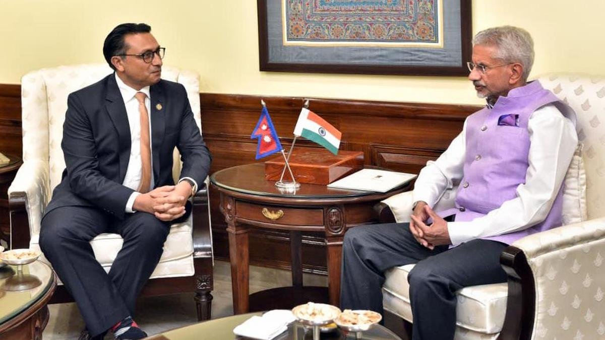 नेपाल के वित्त मंत्री ने जयशंकर से मुलाकात की, दोनों पक्षों ने प्रधानमंत्री बलेन शाह की यात्रा की योजना बनाई है