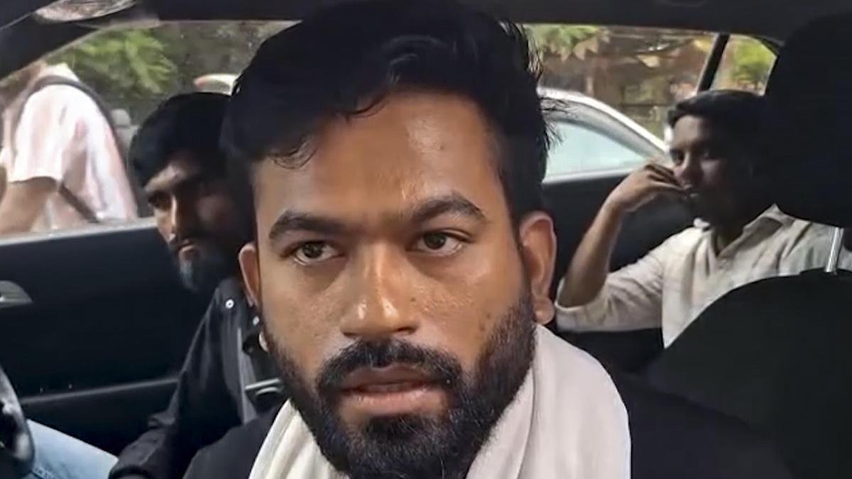 बालाघाट में आदिवासी बच्चों की मौत: सीजेपी के दीपके ने इस्तीफे पत्र के साथ मध्य प्रदेश सरकार का मजाक उड़ाया