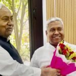 बिहार के मंत्री संतोष सुमन ने बख्तियारपुर का नाम बदलकर 'नीतीशपुर' करने की मांग की